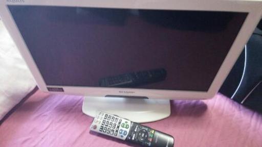 液晶テレビ