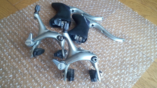 Shimano 105 ブレーキキャリパー ブレーキレバー セット Br 1055 Kero 野洲の自転車の中古あげます 譲ります ジモティーで不用品の処分
