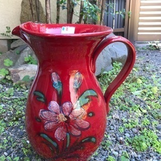 イタリア製 赤のお洒落な花瓶