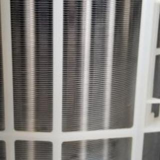 値下げ！ジャンク品？冷房と暖房は確認済み！その他機能は未確認の為格安で♪エリア限定配送付き♪