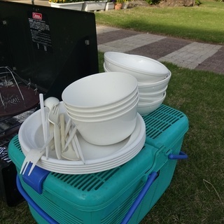 ★キャンプ用品一式です‼（テント、ストーブ、ランタン、食器など）