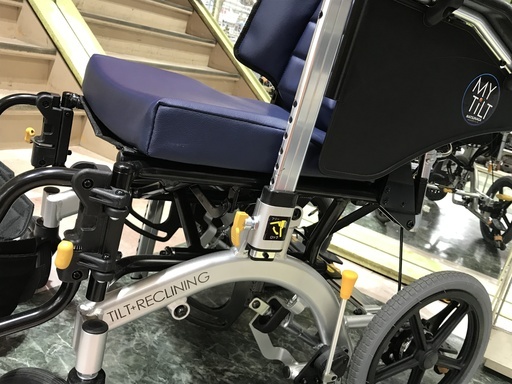リクライニング可！マツナガの車椅子 マイチルトコンパクト3D
