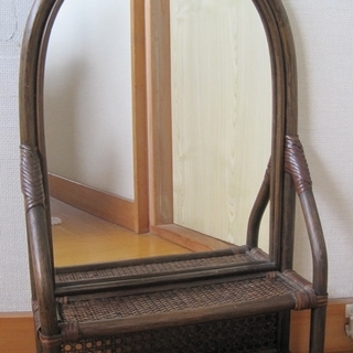 籐の鏡台