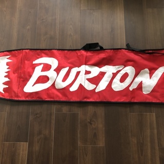 BURTONのボードケースです。