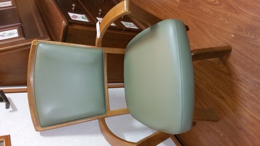 皇室御用達　浜本工芸　肘付き回転椅子　展示品