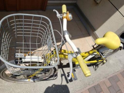 現在取引中《美品》自転車　\u0026　ヘルメット　子供用