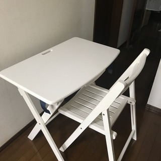 折りたたみテーブル・椅子  