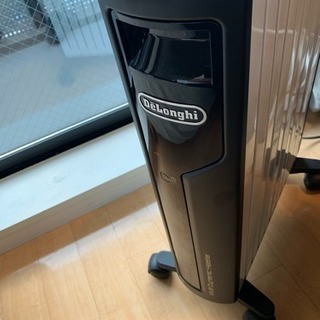 【定価68,000円】デロンギ マルチダイナミックヒーター 【10~13畳用】