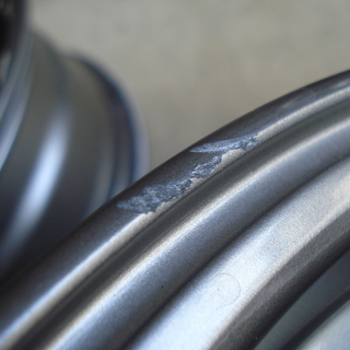 15インチ　8H　100/114.3　8マルチ　中古アルミホイール