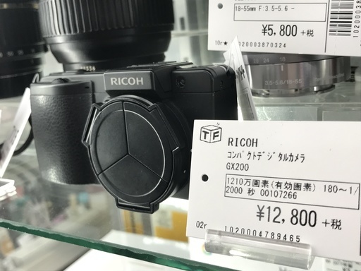 RICOH　コンパクトデジタルカメラ　GX200　1210万画素