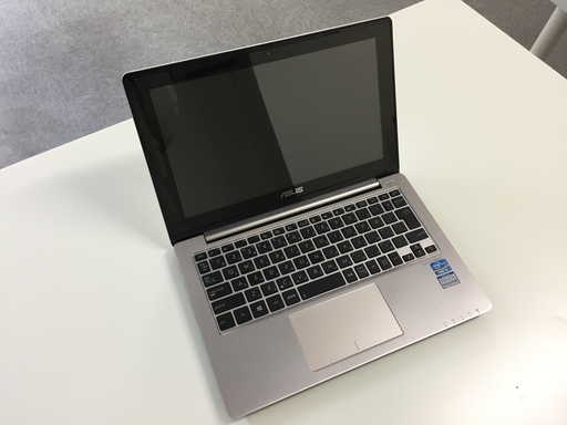 【中古】ASUS VivoBook X202E Core i5-3317U 1.7GHz 11.6インチ タッチパネル HDD500GB メモリー4G Win8 Office　美品