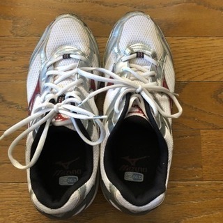 中古　MIZUNO　26.0運動靴