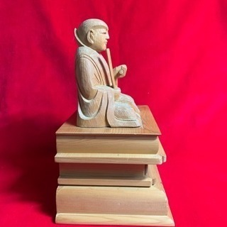 柘植 日蓮大聖人座像 手彫り 木彫り 特割価格 291g