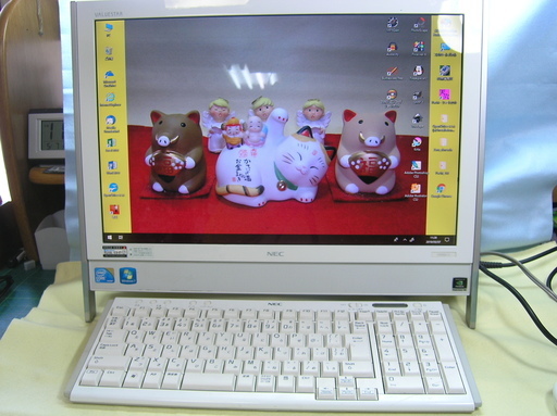 NV550１９インチ一体型ディスクトップ　Win１０　MSオフィス２０１３