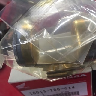CB750k0〜純正未使用キャブフロート‼️