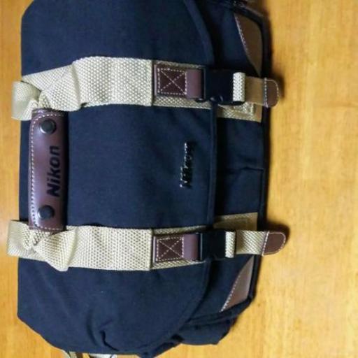 ニコンカメラバック値下げしました。