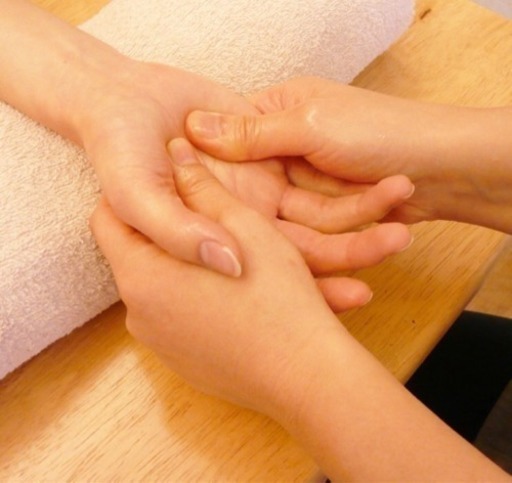 アロマハンドマッサージの練習モデルさん募集 27tyoppu 大阪の美容の無料広告 無料掲載の掲示板 ジモティー