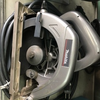 閉店セール③ マキタ電動工具 22000円→11000円‼️