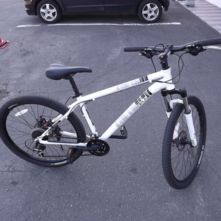 OPUS/オーパス マウンテンバイク 26インチ サイズM 自転車 STRAT 24段