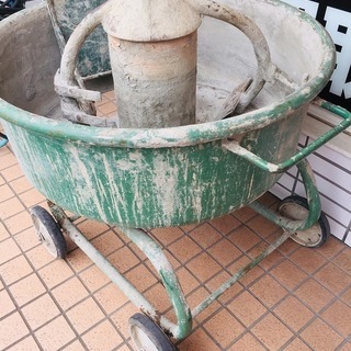 コンクリートミキサー【リライズ野田愛宕店】【店頭取引限定】【中古品】1点限り早い者勝ち！ コンクリートミキサー【リライズ野田愛宕店】【店頭取引限定】【中古品