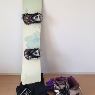 スノーボードの板とブーツセット