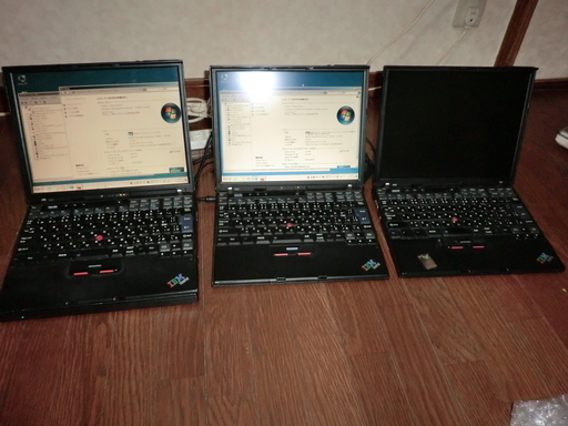 ジャンクIBM X40 3台とウルトラベースセット