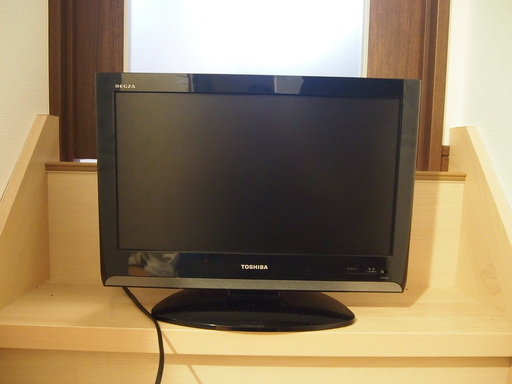 19インチテレビ（ケーブルとコネクター付き）