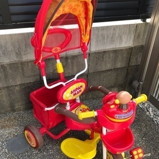 【取引中】アンパンマンデラックス 三輪車 取説付き 美品