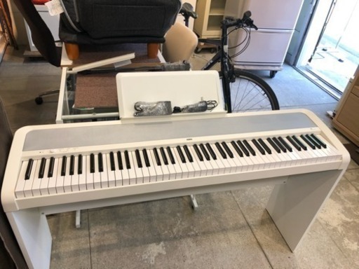 KORG B1 電子ピアノ 2015年製 スタンド付 ホワイト