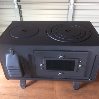 窓付薪ストーブ