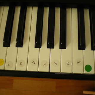 ヤマハクラビノーバ　CLP-200 電子ピアノ Clavinova イス付 中古