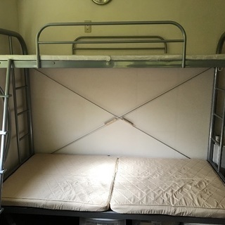 パイプ２段ベッド