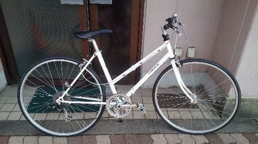 美品☆MIYATA FOLIO[フォリオ ]700C 折り畳みクロスバイク アルミ/6speed/ホワイト