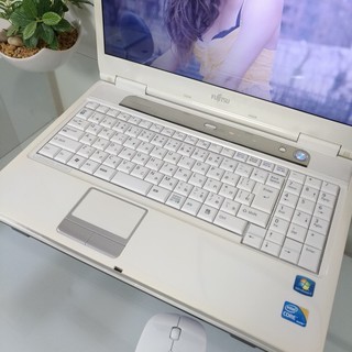 SSD128G搭載！ corei3で高速☆ 綺麗で可愛い光沢パールホワイト