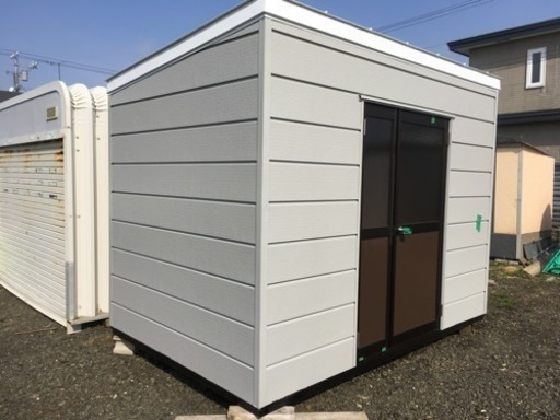 物置、新品です。
