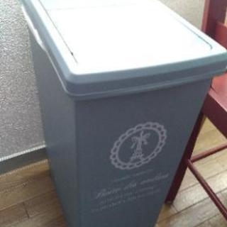 臭い防止ゴミ箱　無料！