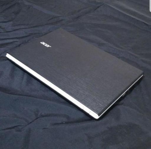 Acer E15E5-532-A14D/W 15.6型ノートパソコン