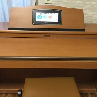 ローランド電子ピアノHPi-7