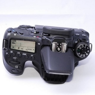 Canon キヤノン EOS 70D ボディ★元箱付・おまけ付 