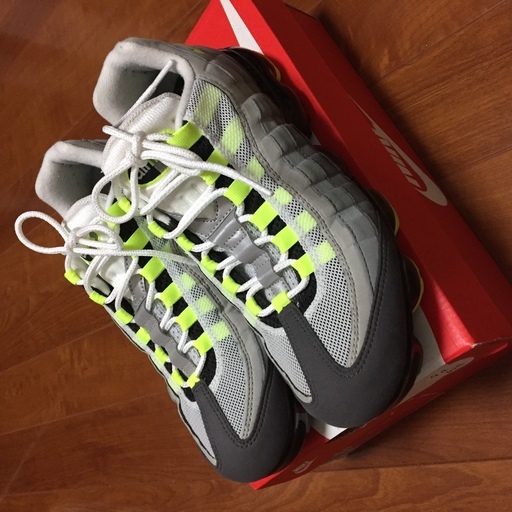 ナイキ ヴェイパーマックス 95 イエローグラデーション ネオンイエローNIKE AIR VAPORMAX '95 BLACK/VOLT-MEDIUM ASH　AJ7292-001