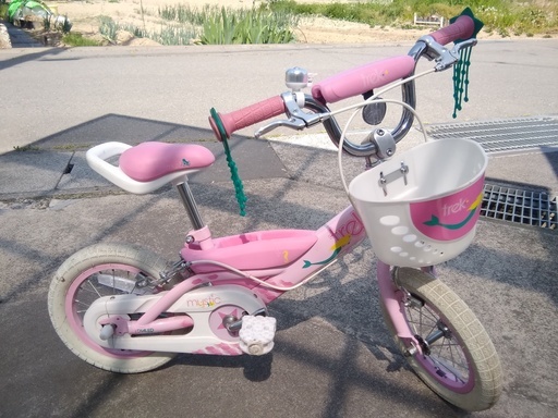 TREK 12インチ 女の子向け 補助輪つき