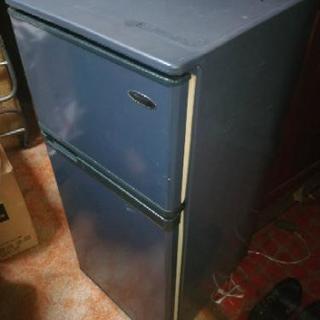 シャープ冷蔵庫SJ-9CD　89リットル　2000年式　冷蔵冷凍室綺麗