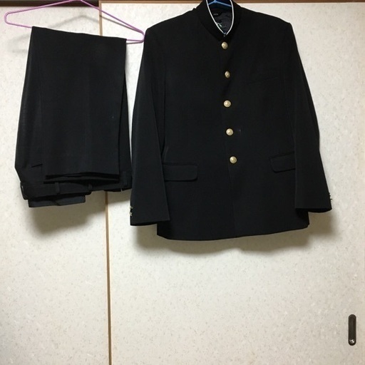 八尾山本高校制服