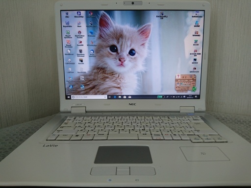 【取引中】　NEC LaVie　Windows10　ホワイトの15インチ アプリも豊富