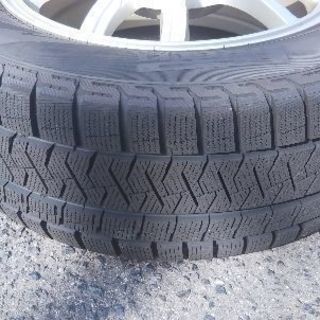 スタッドレスタイヤ215/60R16+アルミホイール