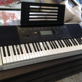 CASIO ベーシックキーボード　CTK-4400 