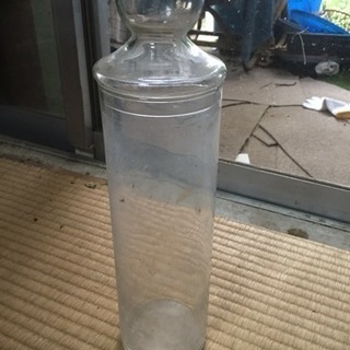 円柱形ガラス容器