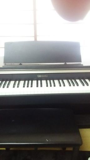 電子ピアノ