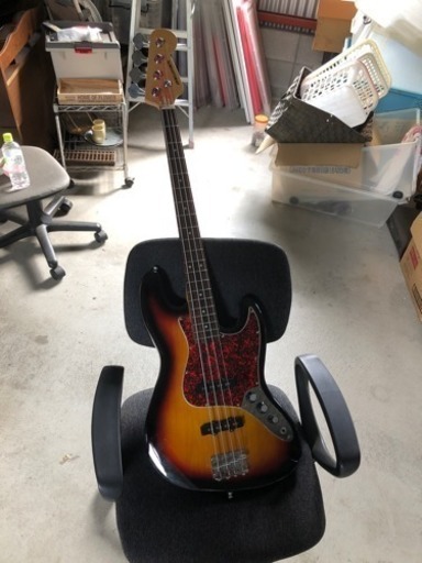 ベース