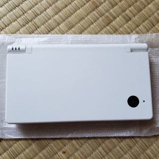 Nintendo　Dsiホワイト本体《中古品》